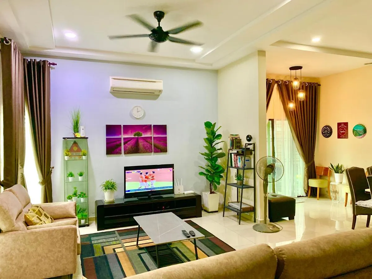 Diera Villa Homestay Musl1M Only Malacca